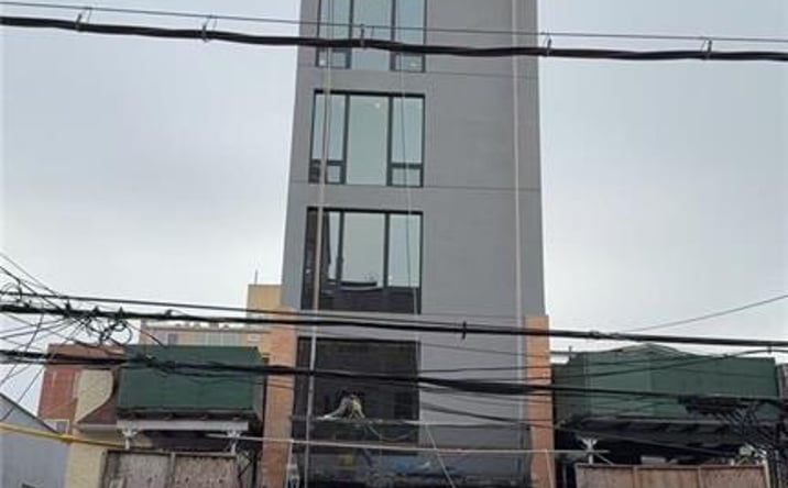 Pictures of Office property located at 824 56th Street 4, Brooklyn, NY 11220 for sales - image #1