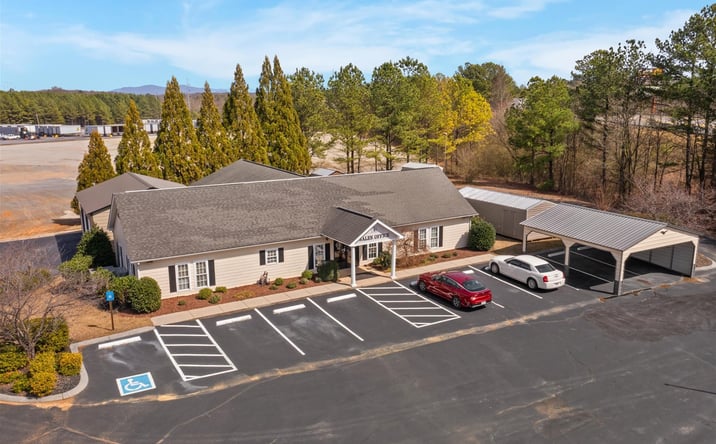 Pictures of Office property located at 3593 S Dixie Hwy, Dalton, GA 30720 for sales - image #1
