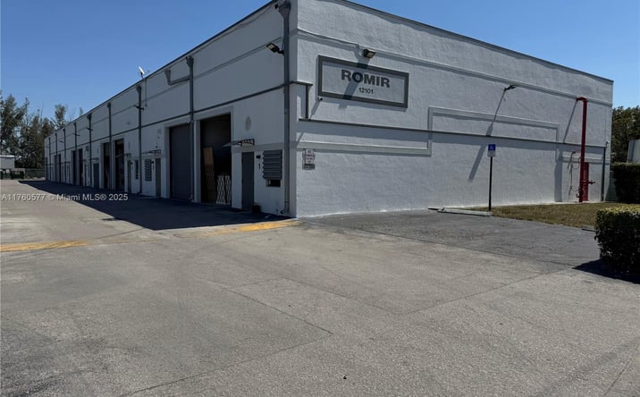Pictures of Industrial property located at 12101 NW 98th Ave # 3, Hialeah Gardens, FL 33018 for sales - image #1