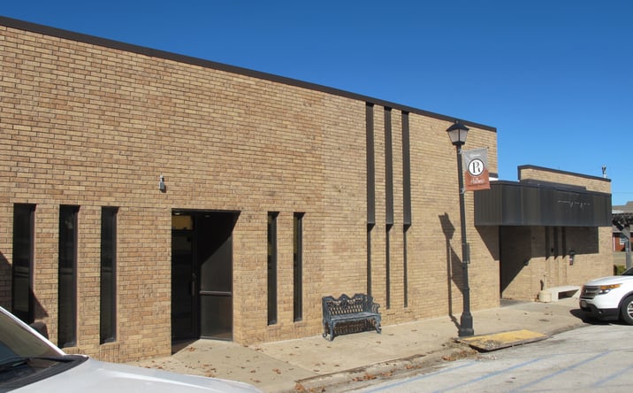 Pictures of Office property located at 209 N Main St, Republic, MO 65738 for sales - image #1