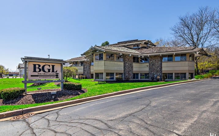 Pictures of Office property located at 970 McHenry Ave, Crystal Lake, IL 60014 for sales - image #1