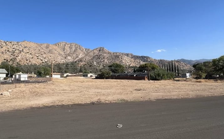 Pictures of Land property located at 3722 Golden Spur St, Lake Isabella, CA 93240 for sales - image #1