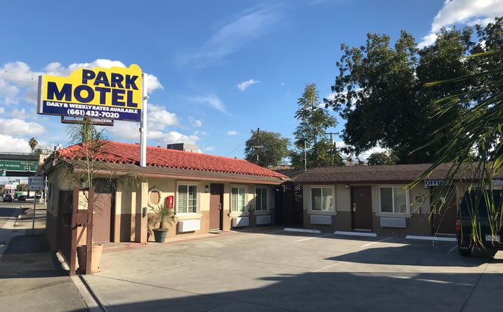 Pictures of Hospitality property located at 821 Golden State Ave, Bakersfield, CA 93301 for sales - image #1