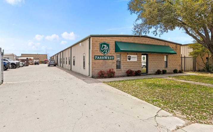 Pictures of Industrial property located at 108 Commercial Pl, Schertz, TX 78154 for sales - image #1