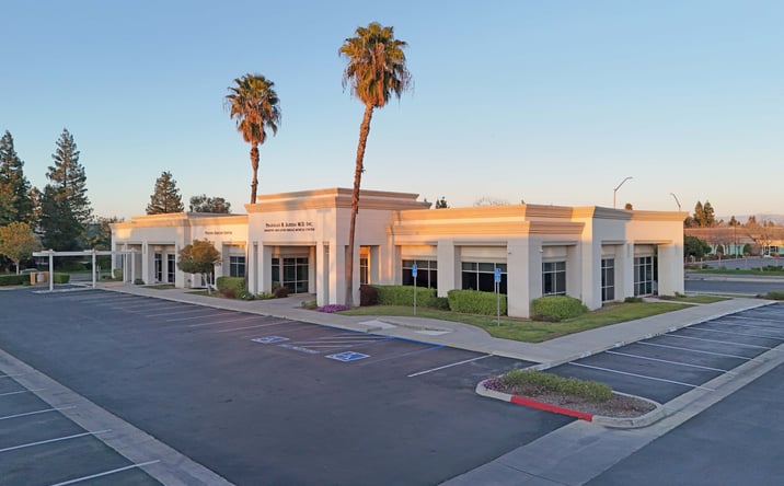 Pictures of Office property located at 7085 N Maple Ave, Fresno, CA 93720 for sales - image #1