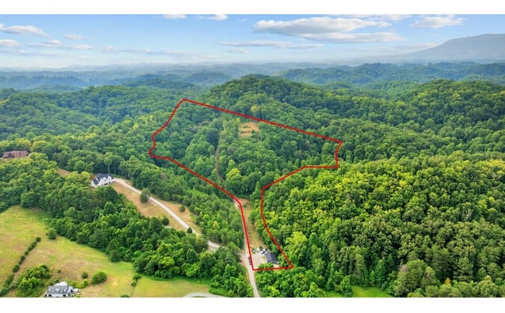 Pictures of Land property located at 2345 Paradise Way, Sevierville, TN 37876 for sales - image #1