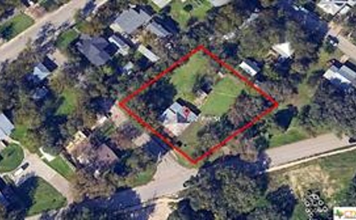 Pictures of Retail, Land property located at 102 Pitt St, San Marcos, TX 78666 for sales - image #1