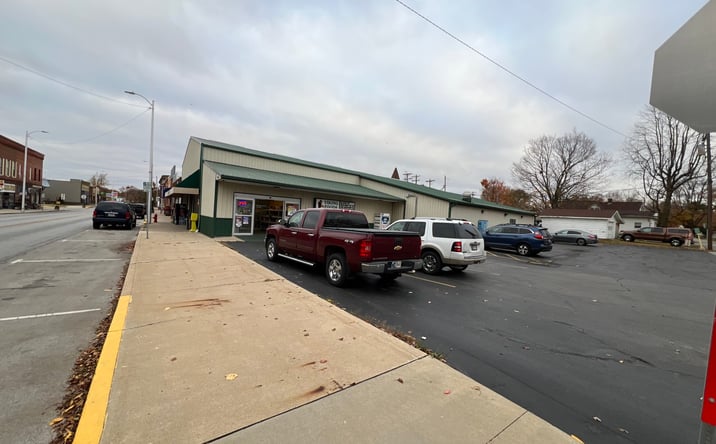 Pictures of Retail, Business for Sale property located at 116 E Rochester St, Akron, IN 46910 for sales - image #1