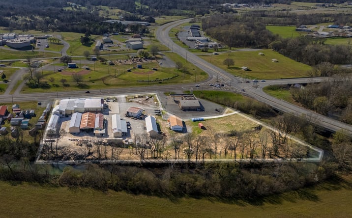 Pictures of Land, Mixed Use, Office property located at 1100 Winchester Hwy, Fayetteville, TN 37334 for sales - image #1
