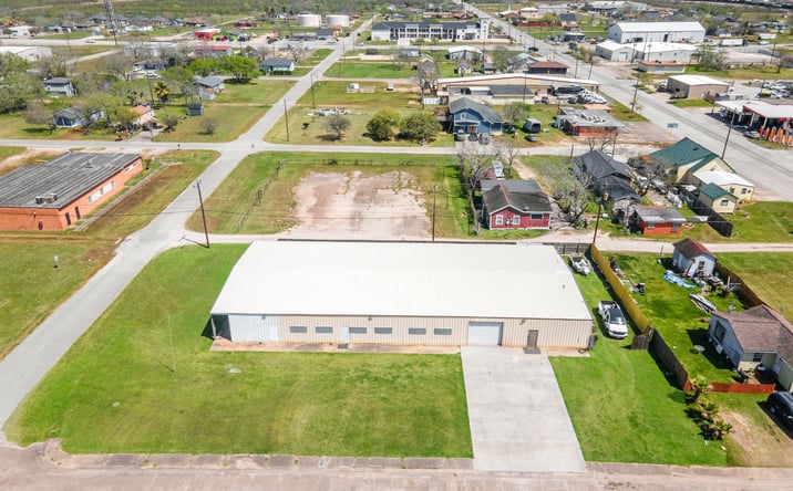 Pictures of Industrial, Office, Self Storage property located at 302 S Avenue B, Freeport, TX 77541 for sales - image #1