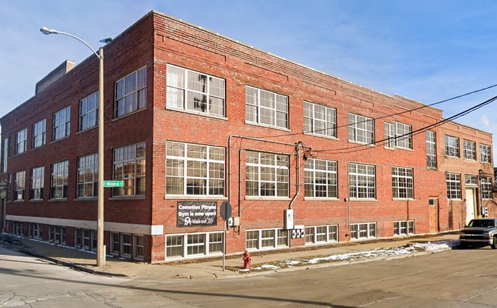 Pictures of Office property located at 112 E Mineral St, Milwaukee, WI 53204 for sales - image #1