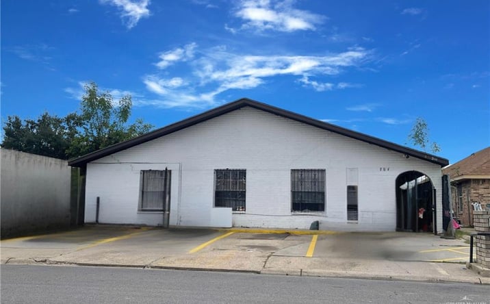 Pictures of Multifamily property located at 2113 Dallas Avenue, McAllen, TX 78501 for sales - image #1