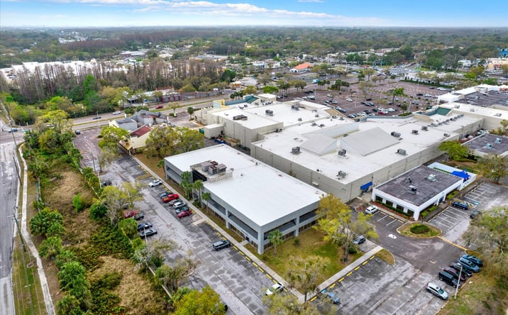 Pictures of Office property located at 13153 N Dale Mabry Hwy, Tampa, FL 33618 for sales - image #1