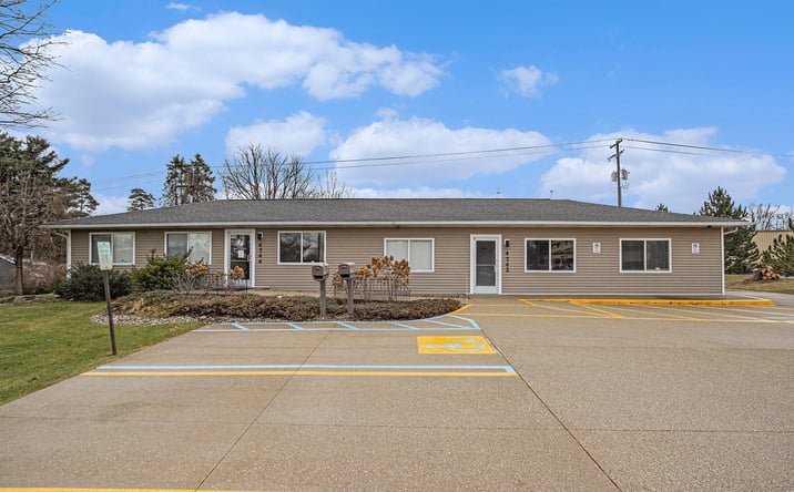 Pictures of Office property located at 4742 4744 Beckley Rd, Battle Creek, MI 49015 for sales - image #1