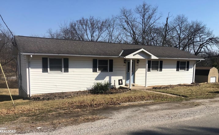 Pictures of Multifamily property located at 250-260 S 13th Street, Hamilton, IL 62341 for sales - image #1