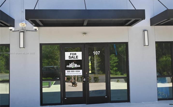 Pictures of Retail property located at 3370 ROUSE RD # 107, Orlando, FL 32819 for sales - image #1