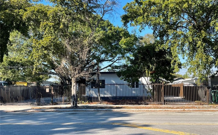 Pictures of Multifamily property located at 931 Opa Locka Blvd, Opa-Locka, FL 33054 for sales - image #1