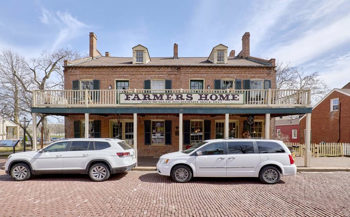 Pictures of Retail property located at 700 S Main St, Saint Charles, MO 63301 for sales - image #1