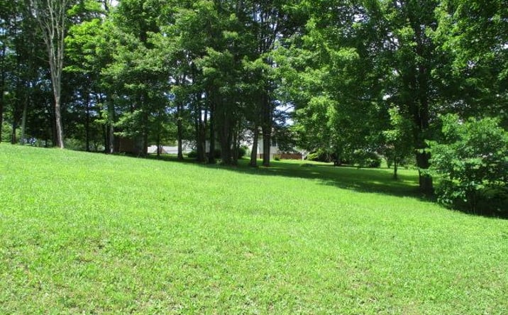 Pictures of Land property located at 00 Saxon Pl, Bluefield, WV 24701 for sales - image #1