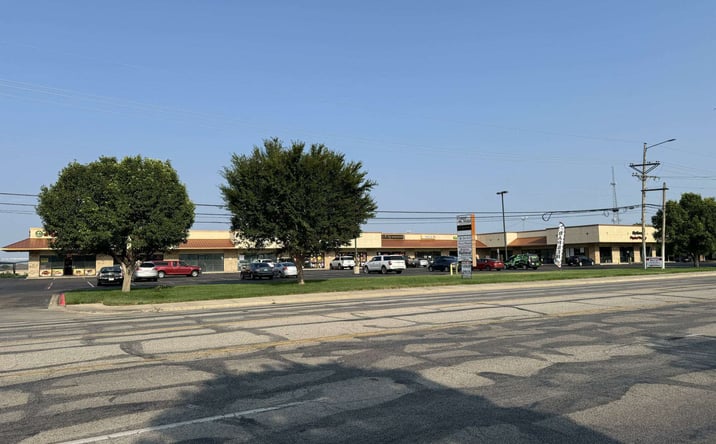 Pictures of Retail property located at 6801 Bell S, Amarillo, TX 79109 for sales - image #1