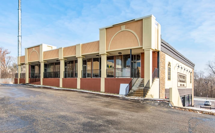 Pictures of Retail property located at 1450 S Hospital Rd, Waterford Township, MI 48327 for sales - image #1