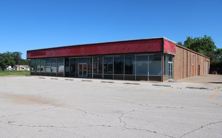Pictures of Industrial, Office, Retail property located at 2610 W Owen K Garriott Rd, Enid, OK 73703 for sales - image #1