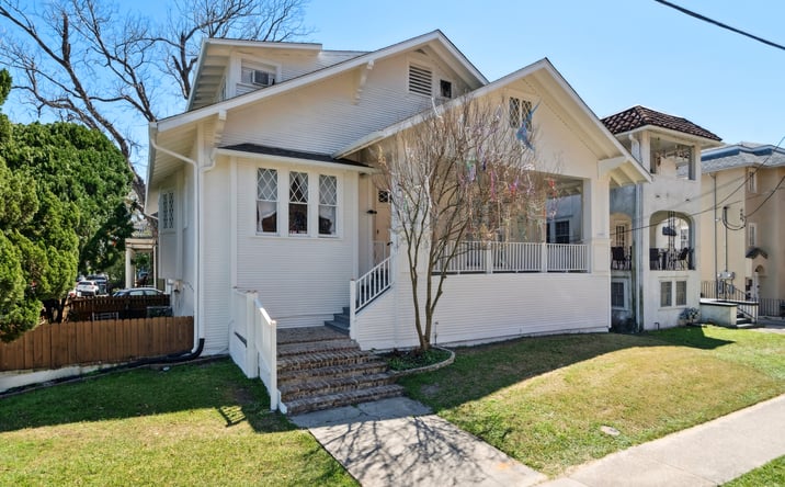 Pictures of Multifamily property located at 2039 Calhoun St, New Orleans, LA 70118 for sales - image #1