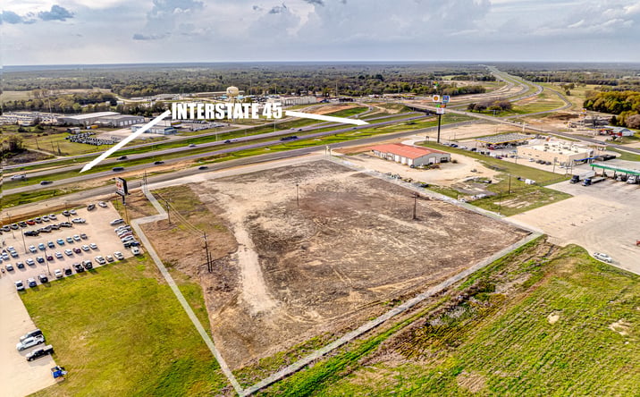 Pictures of Land property located at 350 IH 45, Fairfield, TX 75840 for sales - image #1