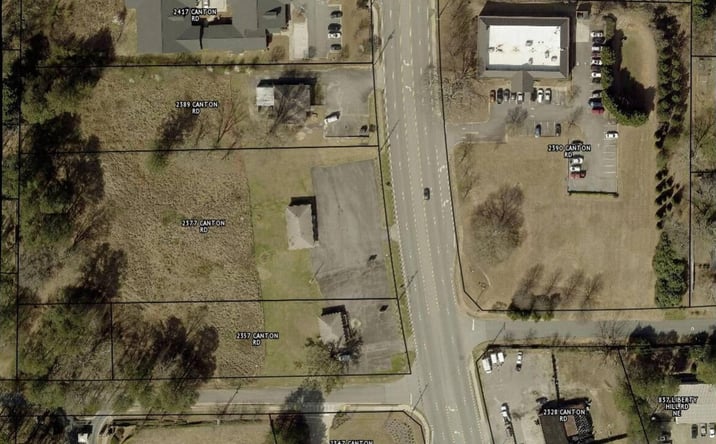 Pictures of Land, Office, Retail property located at 2389 Canton Rd NE, Marietta, GA 30066 for sales - image #1