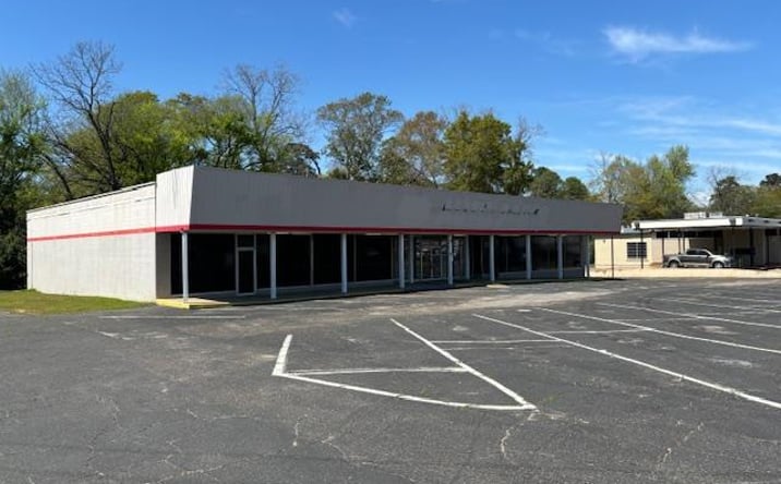 Pictures of Industrial property located at 1024 S Oates, Dothan, AL 36301 for sales - image #1
