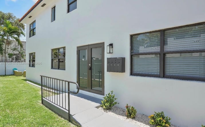 Pictures of Multifamily property located at 584 NW 30th St, Miami, FL 33127 for sales - image #1