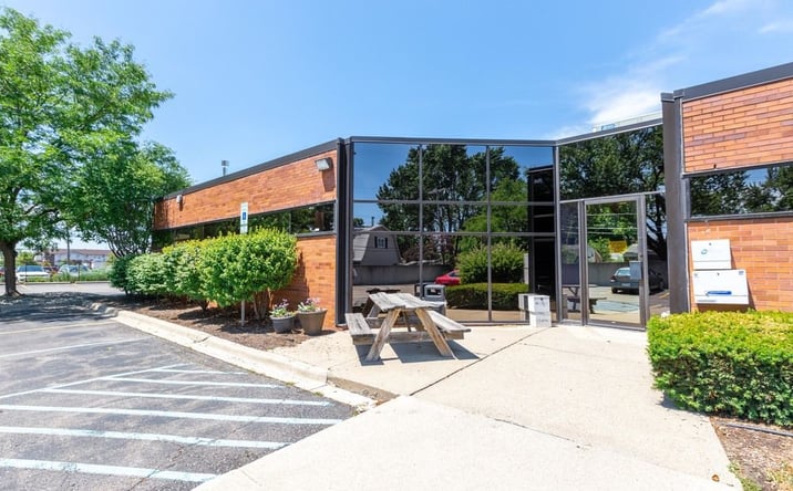 Pictures of Office property located at 909 W Maple Rd, Clawson, MI 48017 for sales - image #1