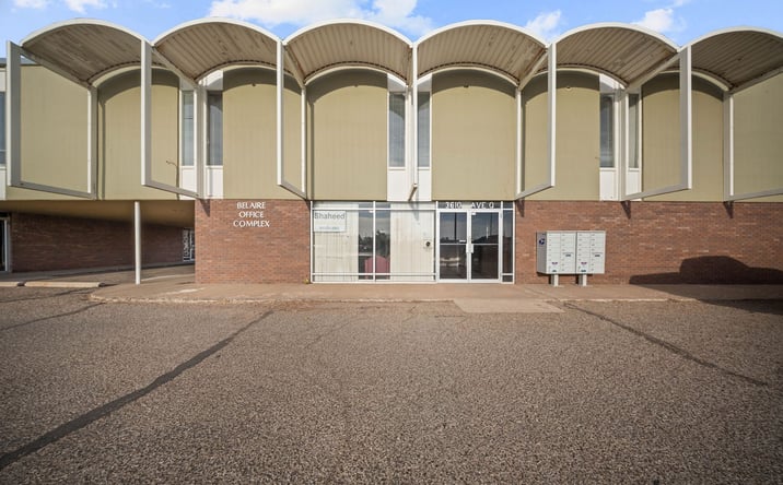 Pictures of Hospitality, Office, Retail property located at 3610 Avenue Q, Lubbock, TX 79412 for sales - image #1