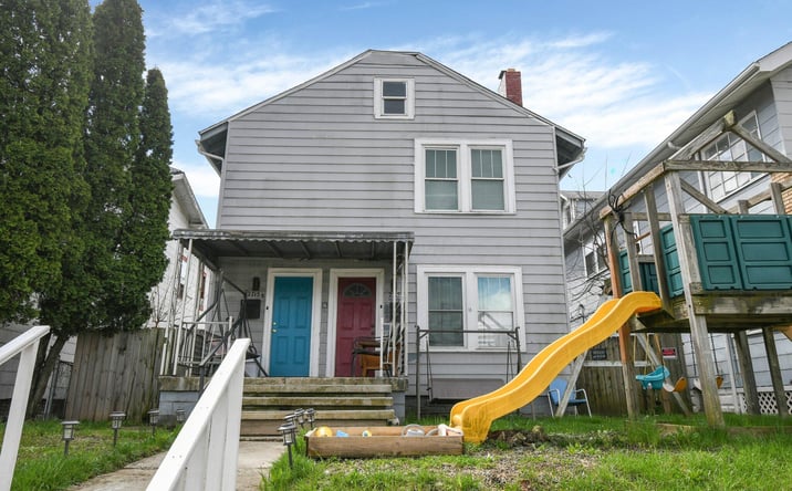 Pictures of Multifamily property located at 2715-151/2 Sullivant Avenue, Columbus, OH 43204 for sales - image #1