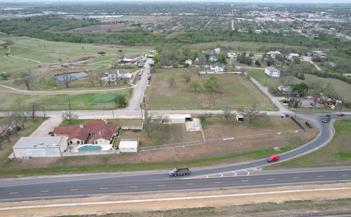 Pictures of Multifamily, Mixed Use property located at 1107 Beech St, Taylor, TX 76574 for sales - image #1