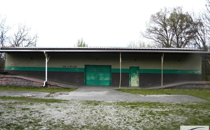 Pictures of Industrial property located at 425 S Wilson, Dresden, TN 38220 for sales - image #1