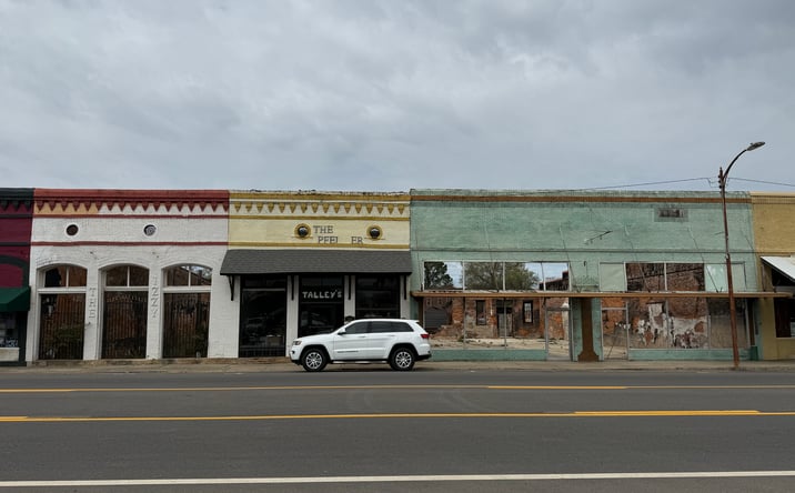 Pictures of Special Purpose property located at 209 E Main St 203 & 205, Atkins, AR 72823 for sales - image #1