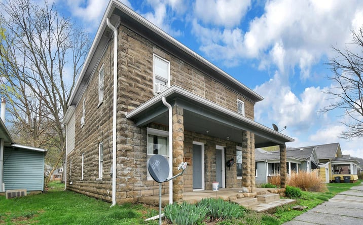 Pictures of Multifamily property located at 820 Poplar Street #820/822, Nelsonville, OH 45764 for sales - image #1