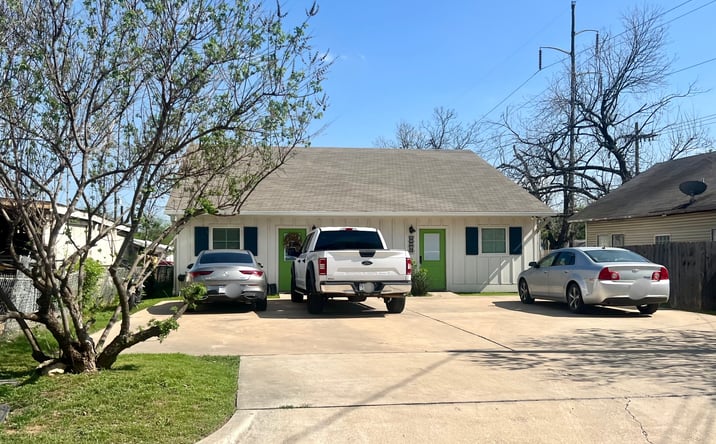 Pictures of Multifamily property located at 2524 Flint Ave, Waco, TX 76706 for sales - image #1