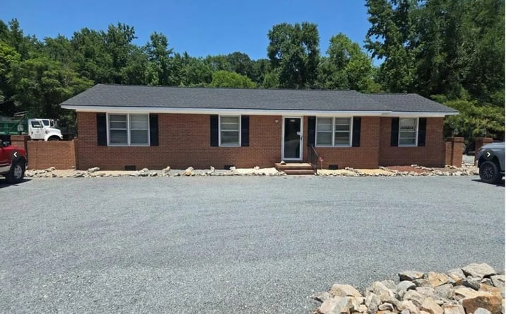 Pictures of Business for Sale, Retail property located at 2311 Clinton Rd, Fayetteville, NC 28312 for sales - image #1