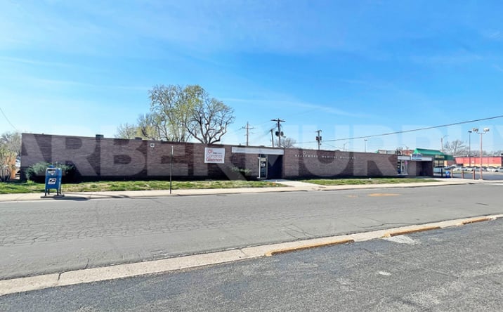 Pictures of Office, Retail property located at 3165 Myrtle Ave, Granite City, IL 62040 for sales - image #1