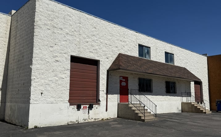 Pictures of Industrial property located at 2610 S Raritan Cir, Englewood, CO 80110 for sales - image #1
