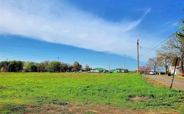 Pictures of Special Purpose property located at 600 Sooner Drive, Tahlequah, OK 74464 for sales - image #1