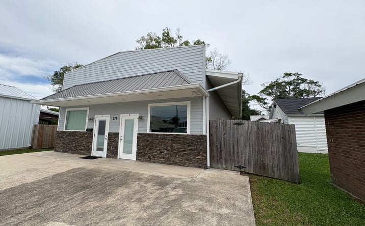 Pictures of Mixed Use, Office, Retail property located at 276 E. Pine, Ponchatoula, LA 70454 for sales - image #1