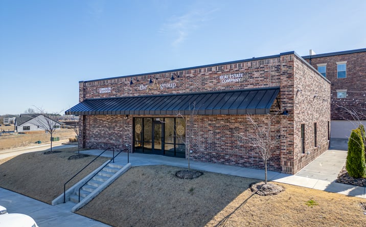Pictures of Office, Retail property located at 9111 R.A. Young Jr Dr, Barling, AR 72923 for sales - image #1