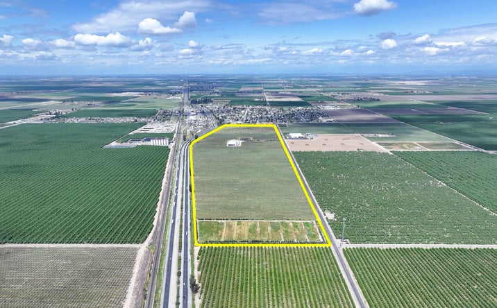 Pictures of Land property located at 1875 S. Elm Street, Pixley, CA 93256 for sales - image #1