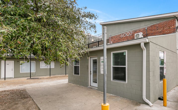 Pictures of Multifamily property located at 6000 Chef Menteur Hwy, New Orleans, LA 70126 for sales - image #1