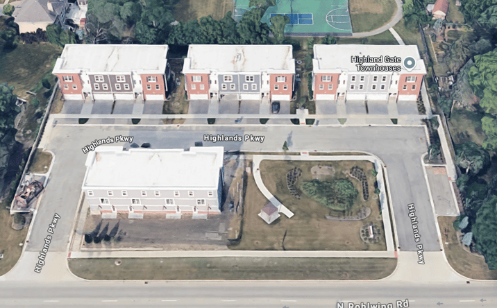 Pictures of Multifamily property located at 504 Highlands Pkwy, Itasca, IL 60143 for sales - image #1