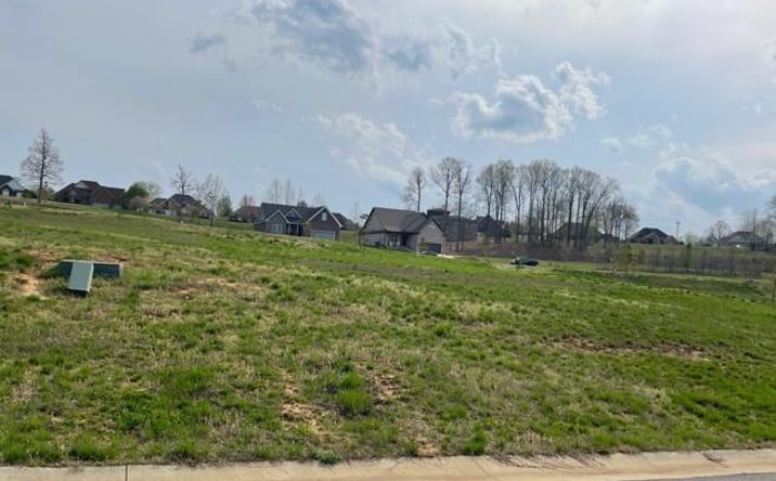 Pictures of Land property located at 150 Low Ridge Lane, Paducah, KY 42003 for sales - image #1