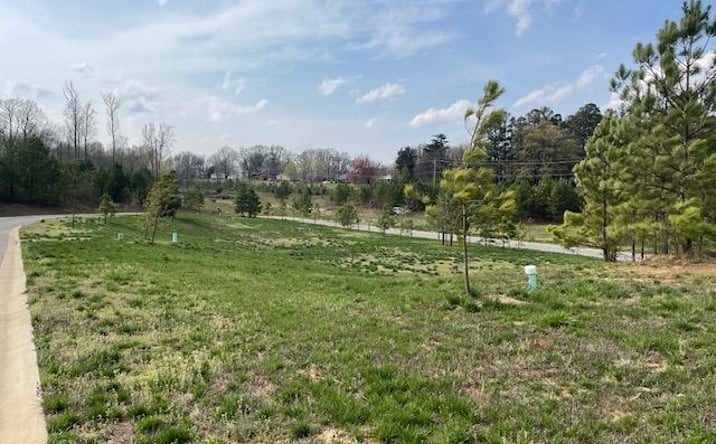 Pictures of Land property located at 125 Low Ridge Lane, Paducah, KY 42003 for sales - image #1